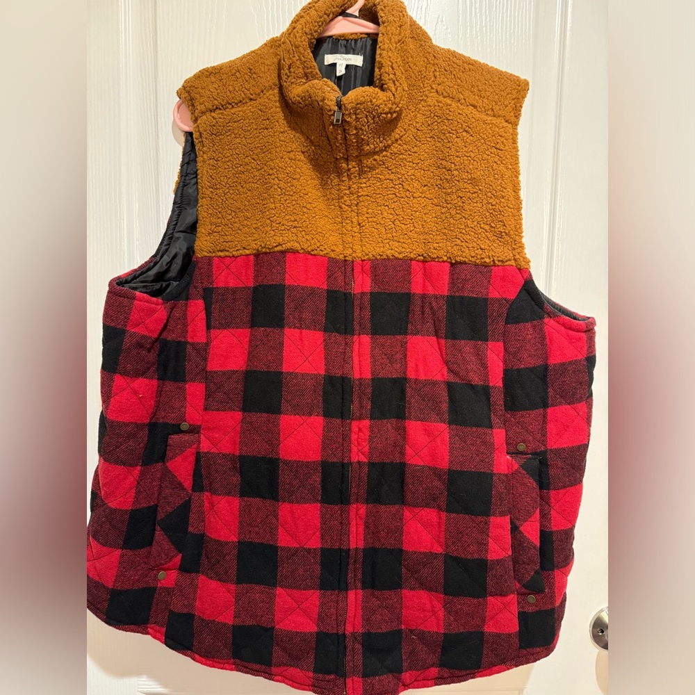 Women’s vest NWT 2x